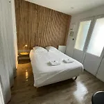 Dans L'hyper Centre * Бордо