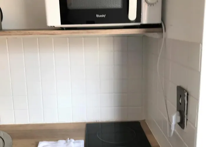 Dans L'hyper Centre * Μπορντό