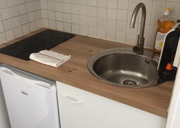 Dans L'hyper Centre * Μπορντό