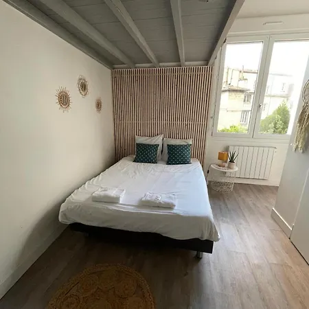 Dans L'hyper Centre Appartement *