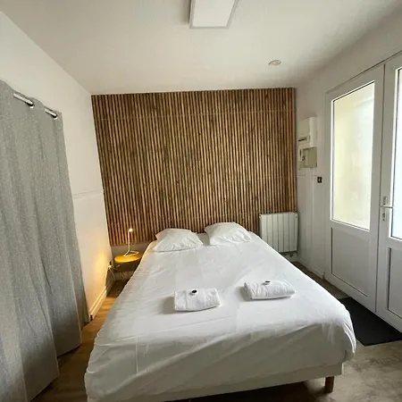 Dans L'hyper Centre * Bordeaux